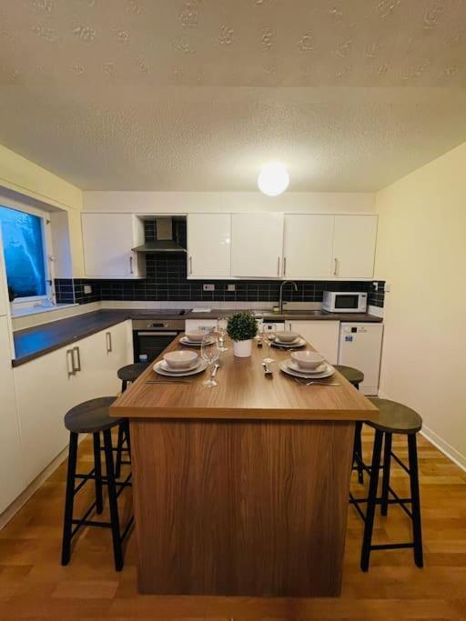 Edinburgh Two Bedrooms Apartment With Free Parking Exterior photo